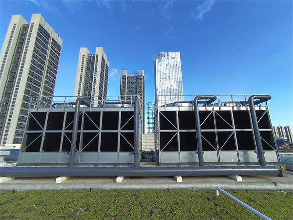 橫流冷卻塔和逆流冷卻塔的區(qū)別有哪些？應(yīng)該怎么選擇