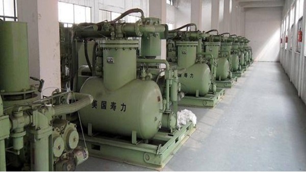 螺桿式空壓機(jī)的普及是由什么推動的？